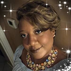 Meet your Posher, Monica